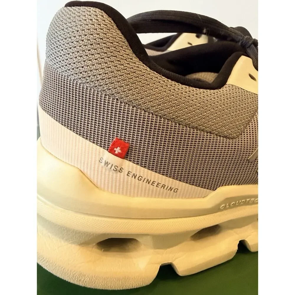 On‎ Cloud Cloudrunner Womens Size 7 - Excellent Soles